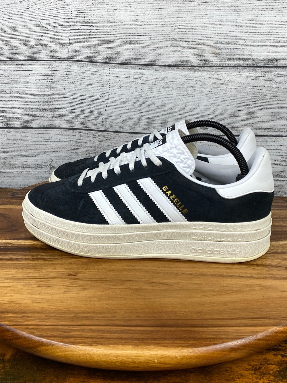 adidas Gazelle Bold Black White Platform Sneakers HQ6912 Women’s Shoe Size 9